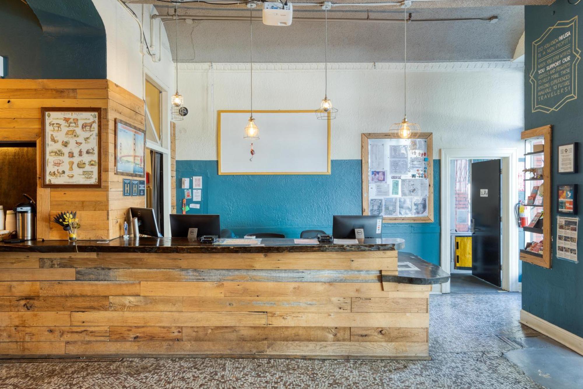 Hi Downtown (adults Only) Ostello